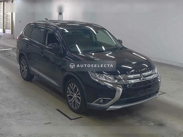 Mitsubishi Outlander 2018, auction grade 4