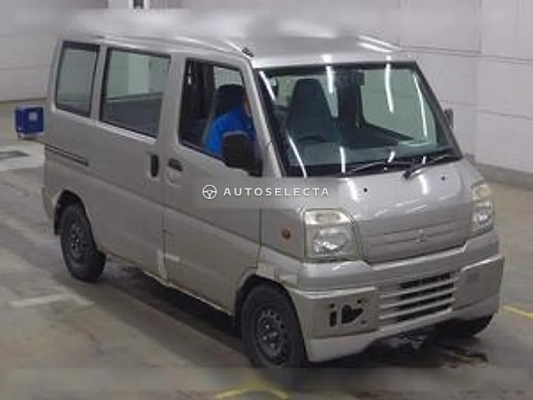 Mitsubishi Minicab Van 2000, photo 1 of 1