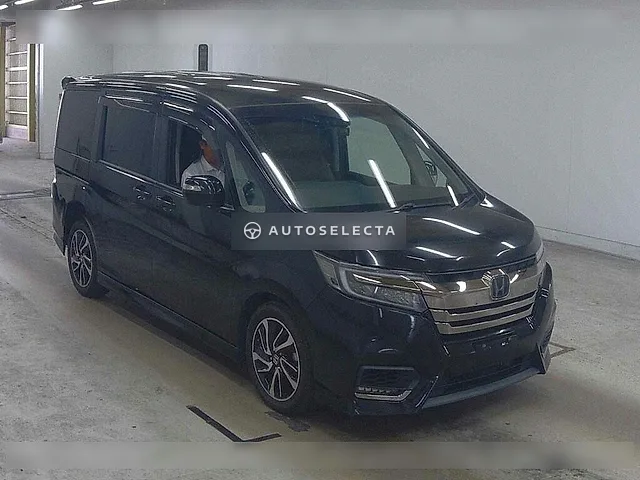 Honda Stepwgn Spada 2019, auction grade 4