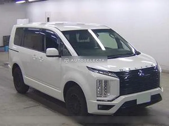Mitsubishi Delica D:5 2019, auction grade 4.5