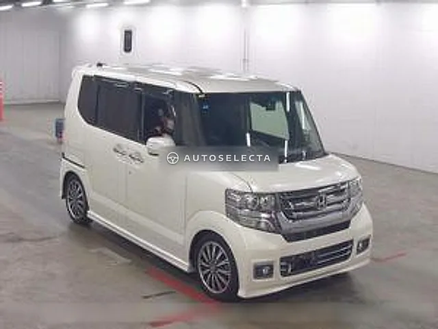 Honda N-BOX Custom 2015, auction grade R
