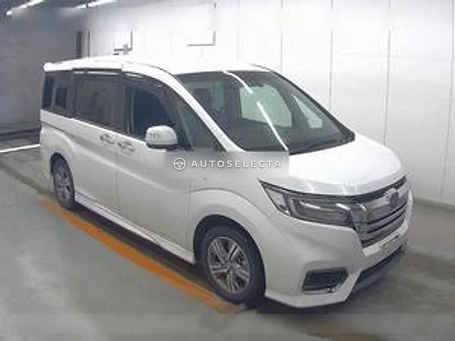 Honda Stepwgn Spada 2017, auction grade 4.5
