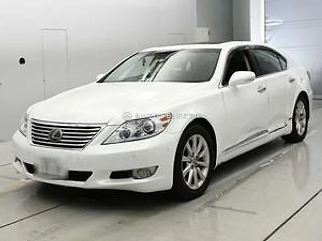 Lexus LS 2010, auction grade R