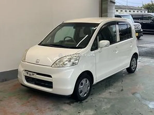 Honda Life 2007, auction grade R
