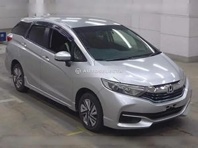 Honda Shuttle 2016, auction grade 4