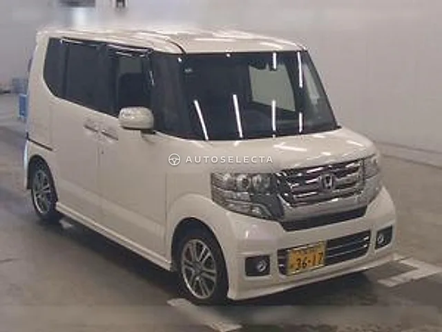 Honda N-BOX Custom 2016, auction grade 4