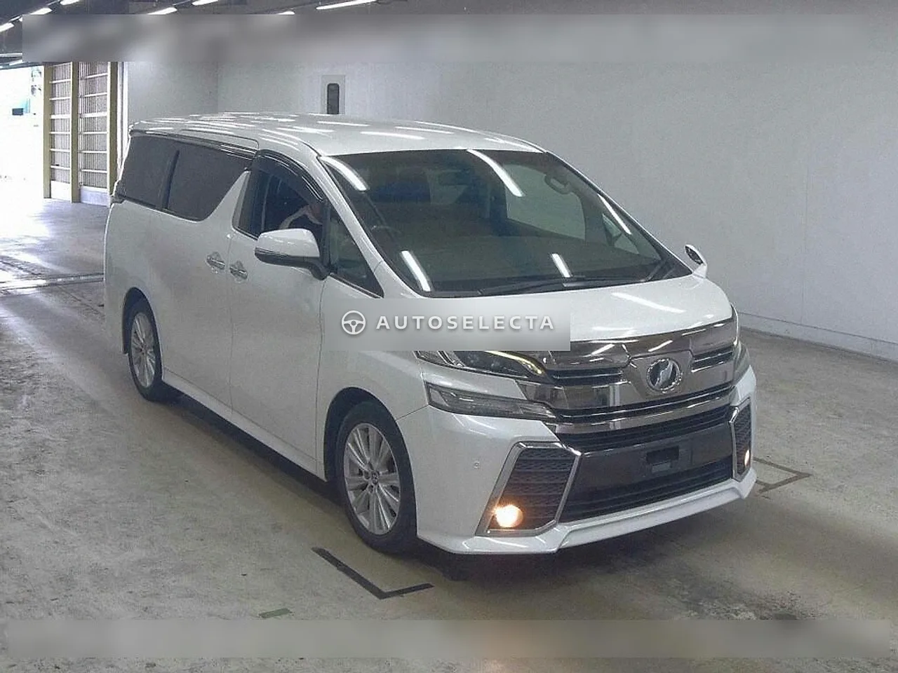 Toyota Vellfire 2017, photo 1 of 6