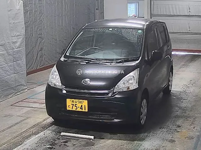 Daihatsu Move 2012, auction grade 3.5