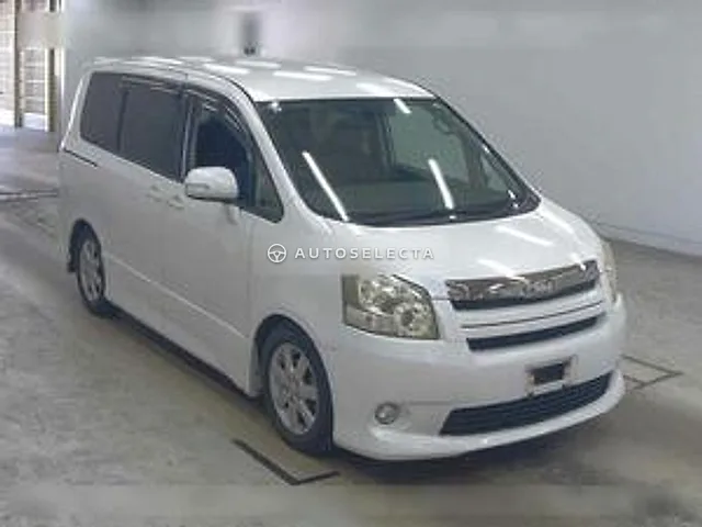 Toyota Noah 2007