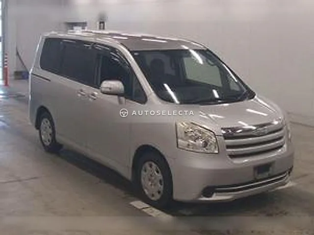 Toyota Noah 2010, auction grade 3