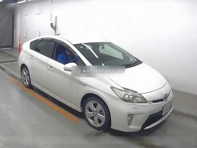 Toyota Prius 2013, auction grade 4