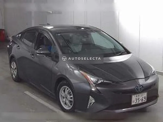 Toyota Prius 2016, auction grade 4