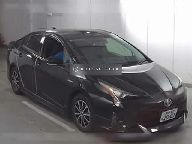 Toyota Prius 2017, auction grade 3.5