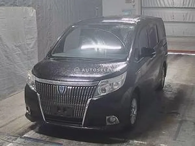 Toyota Esquire 2015, auction grade 3.5