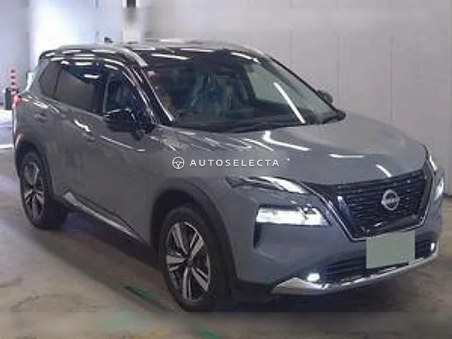 Nissan X-Trail 2022, auction grade 5