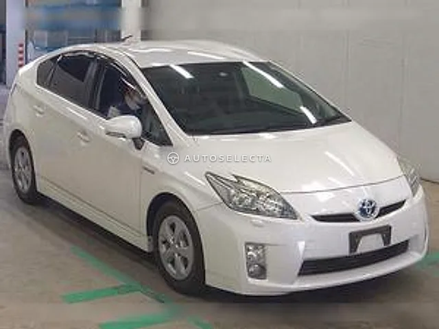 Toyota Prius 2011, auction grade 3.5