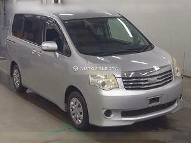 Toyota Noah 2011, auction grade 4