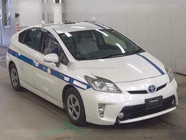 Toyota Prius 2012, auction grade 3.5