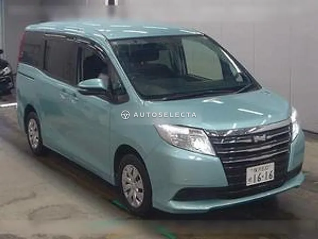 Toyota Noah 2014, auction grade 3.5