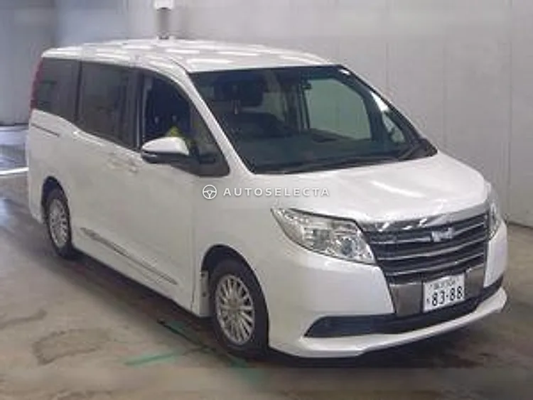 Toyota Noah 2014, photo 1 of 1