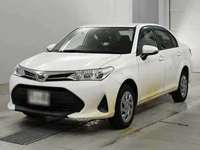 Toyota Corolla Axio 2021, auction grade 3.5