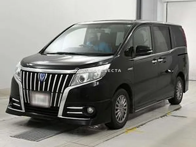 Toyota Esquire 2015, auction grade 3.5