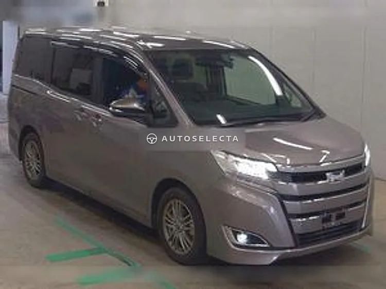 Toyota Noah 2021, photo 1 of 1
