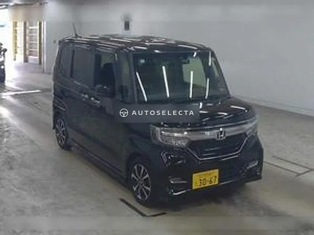 Honda N-BOX Custom 2020, auction grade 3.5
