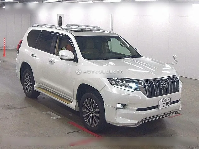 Toyota Land Cruiser Prado 2021, auction grade 4.5