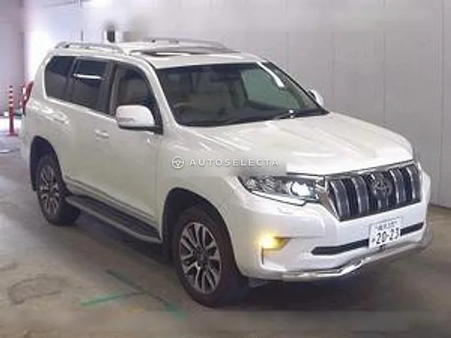 Toyota Land Cruiser Prado 2023, auction grade 4.5
