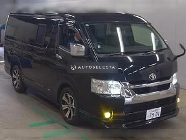 Toyota Hiace Wagon 2021, auction grade 3.5