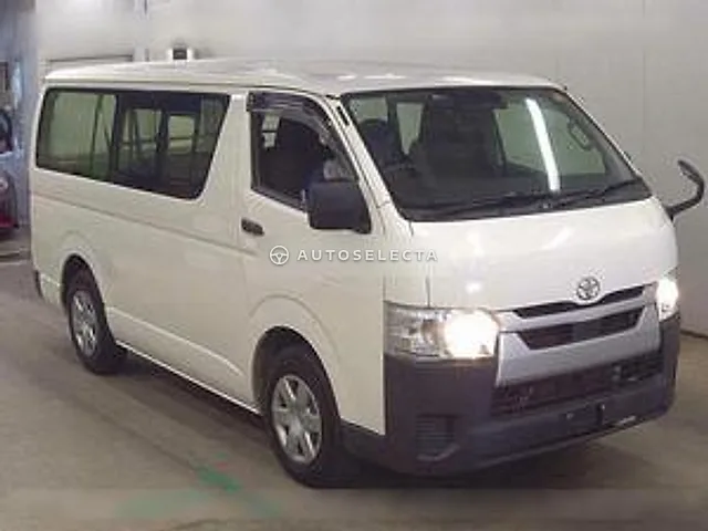 Toyota Hiace Van 2021, auction grade 4