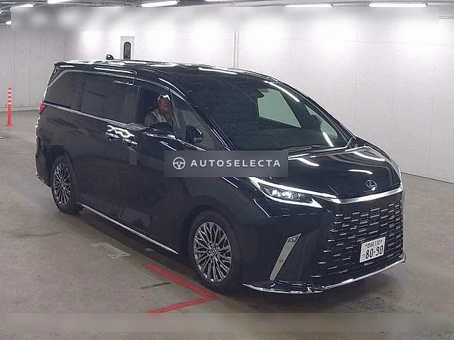 Lexus LM 2024, auction grade 4.5