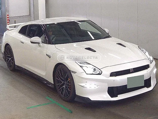 Nissan GT-R 2024, auction grade 6