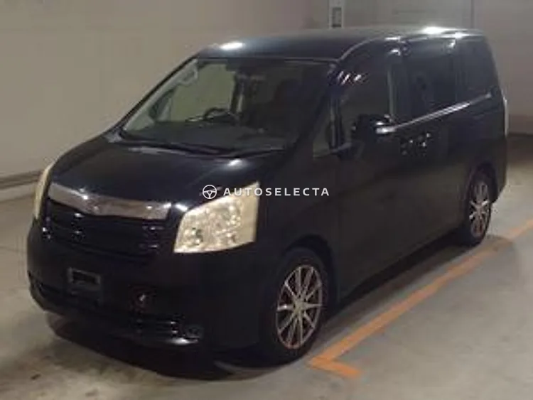 Toyota Noah 2009, photo 1 of 1
