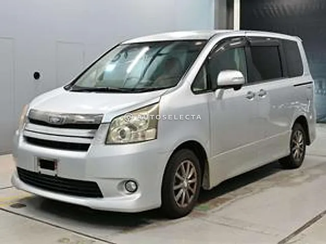 Toyota Noah 2008, auction grade R
