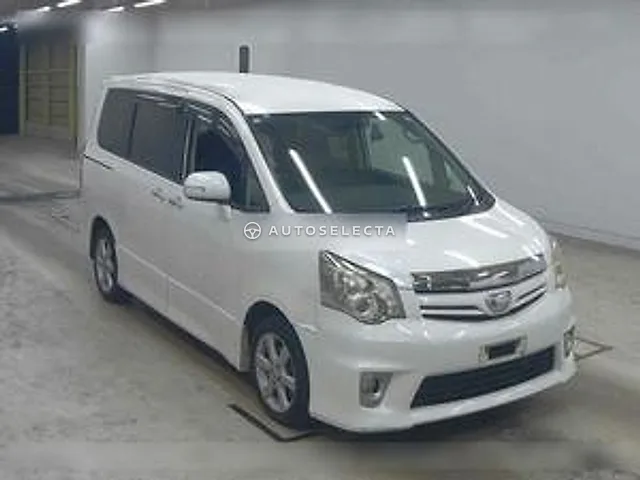 Toyota Noah 2011, auction grade 3