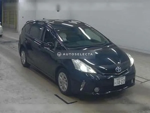 Toyota Prius Alpha 2013, auction grade 3.5