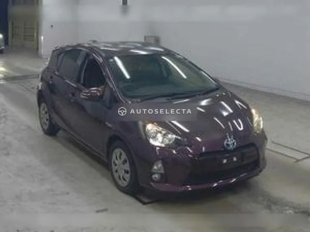 Toyota Aqua 2014, auction grade 3.5