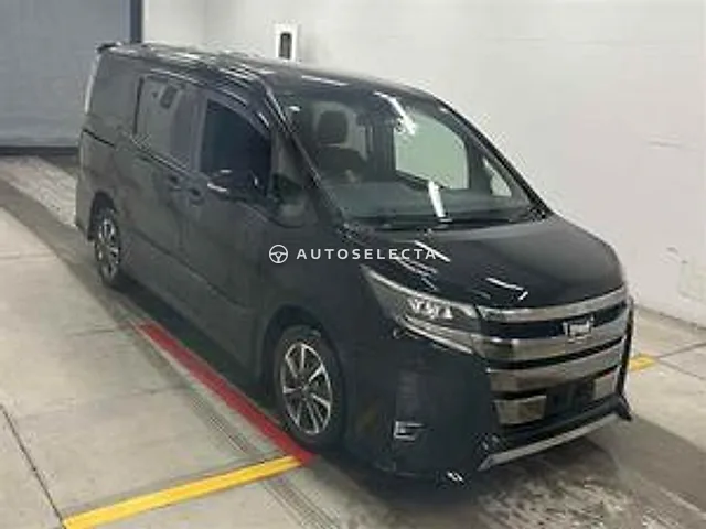 Toyota Noah 2017, auction grade R