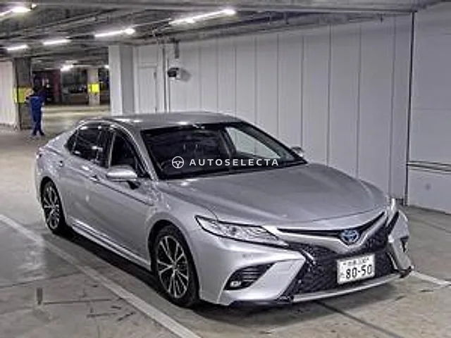 Toyota Camry 2019, auction grade 3.5