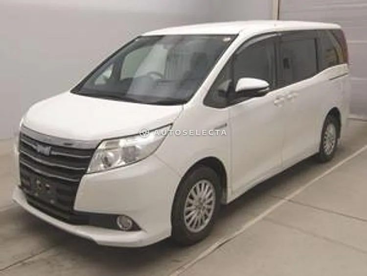 Toyota Noah 2016, photo 1 of 1