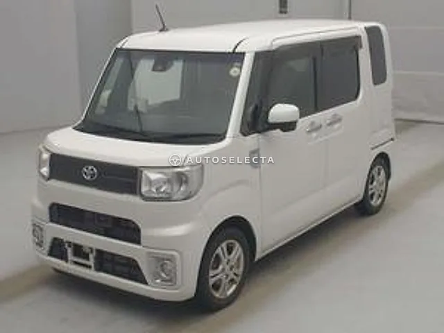 Toyota Pixis Mega 2016, auction grade 3