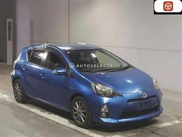 Toyota Aqua 2013, auction grade R