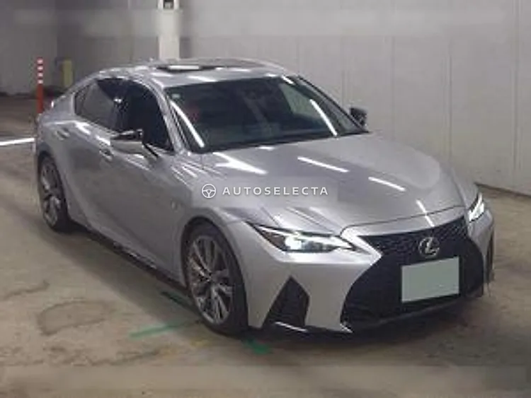 Lexus IS 2021, photo 1 of 1
