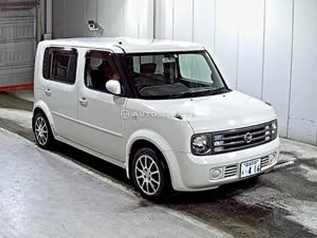 Nissan Cube Cubic 2004, auction grade 3.5