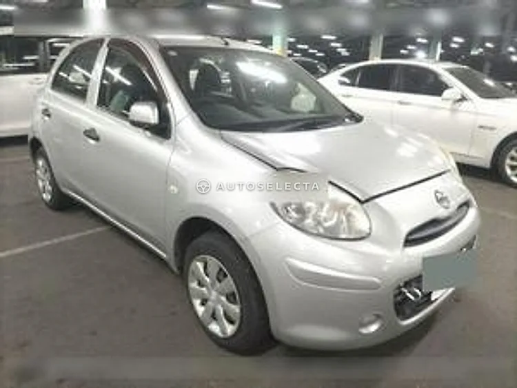 Nissan March 2012, photo 1 of 1