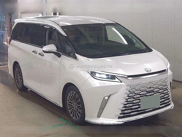 Lexus LM 2025, auction grade 5