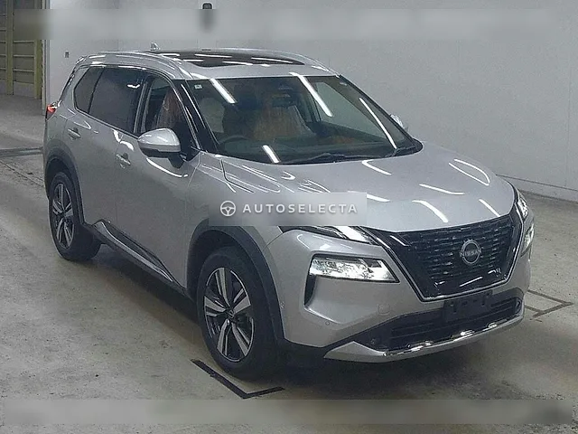 Nissan X-Trail 2022, auction grade 5