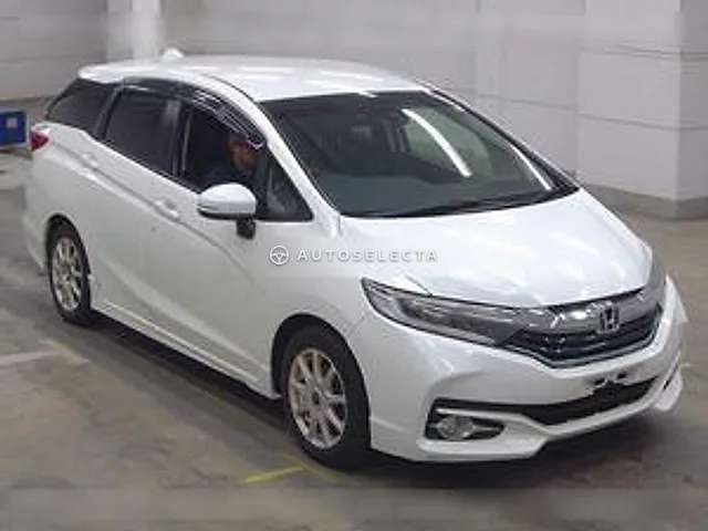 Honda Shuttle 2016, auction grade 3